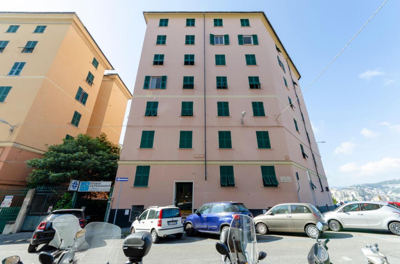 Joivy Spacious Family Apt For 4, In Carignano, Genova Exterior foto
