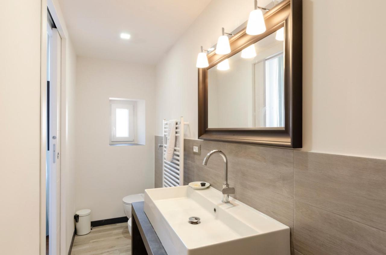 Joivy Spacious Family Apt For 4, In Carignano, Genova Exterior foto